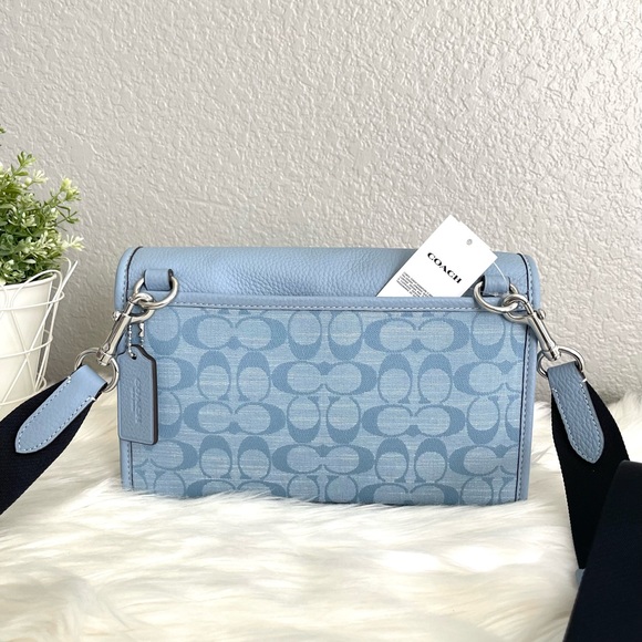 COACH Turner Flap Crossbody In Signature Chambray
Style No. CH828 - Picture 4 of 8